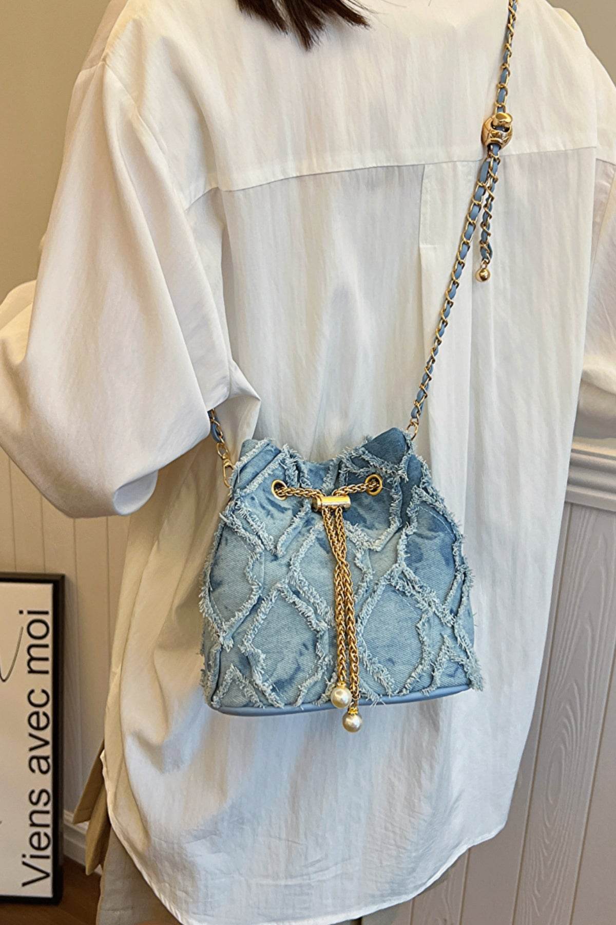 Chain Drawstring Raw Edge Denim Bucket Bag - Hovatok