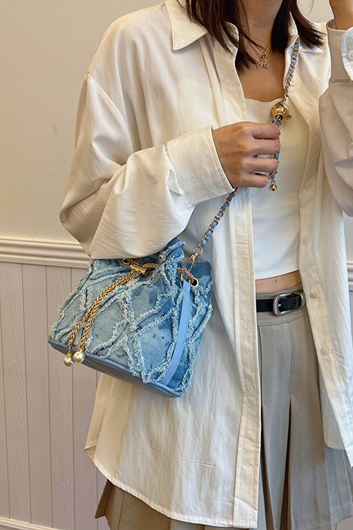 Chain Drawstring Raw Edge Denim Bucket Bag - Hovatok