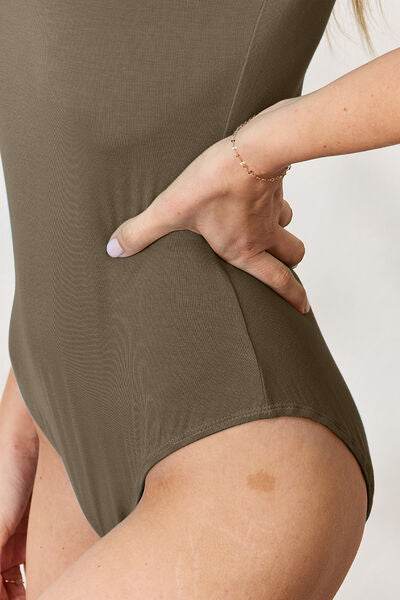 Basic Bae Full Size Round Neck Short Sleeve Bodysuit - Hovatok