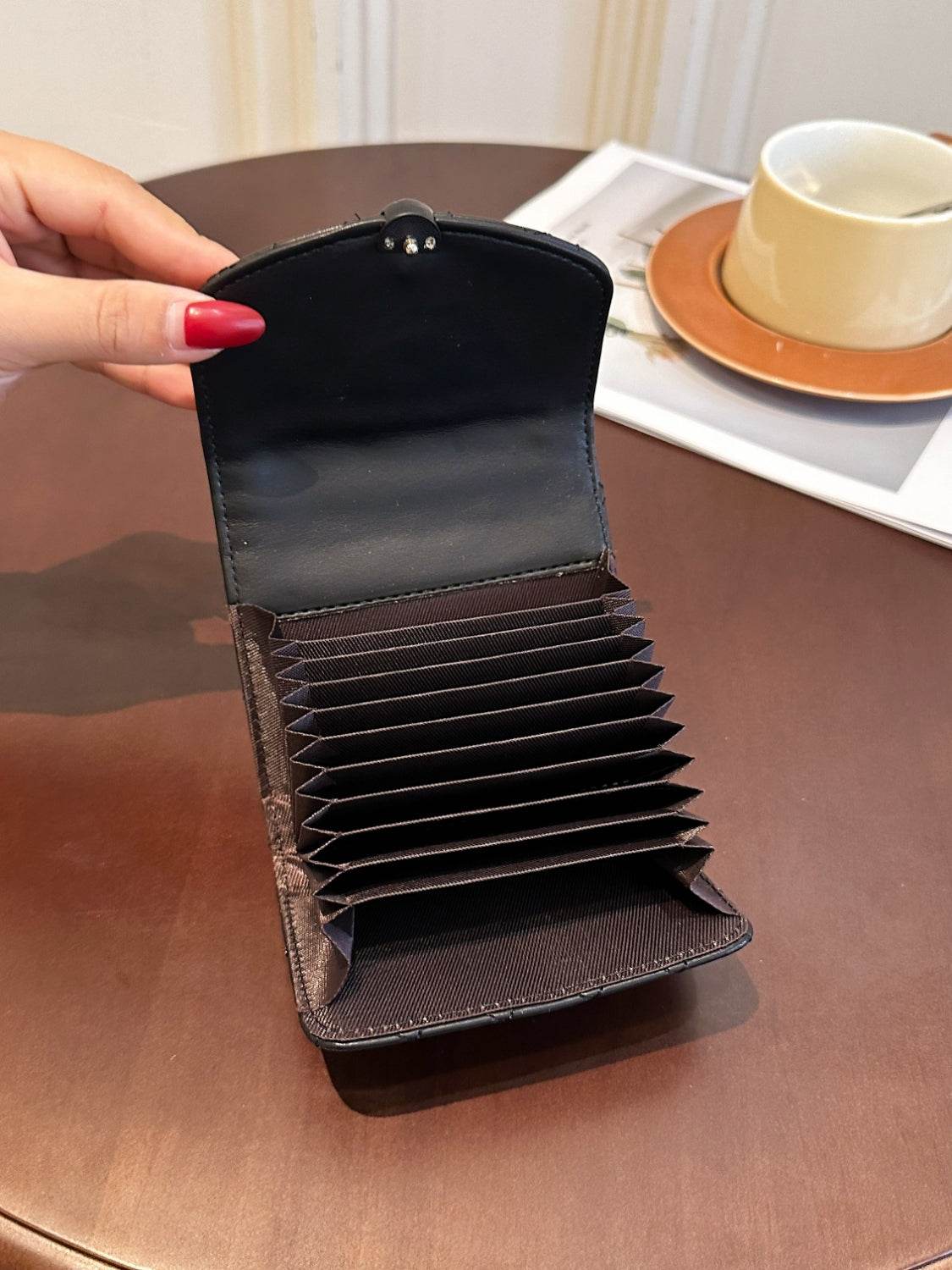 PU Leather Solid Color Wallet - Hovatok