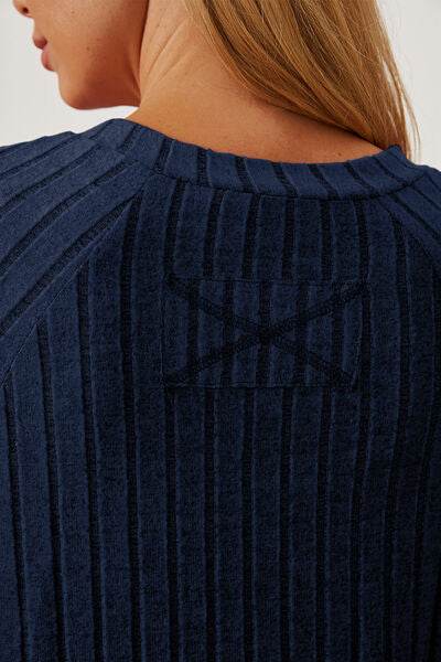 Basic Bae Full Size Ribbed Thumbhole Sleeve T-Shirt - Hovatok