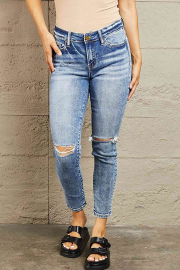 BAYEAS Mid Rise Distressed Skinny Jeans - Hovatok