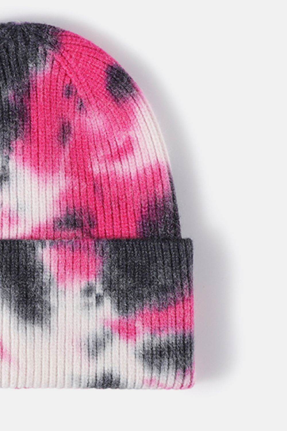 Tie-Dye Cuffed Rib-Knit Beanie Hat - Hovatok