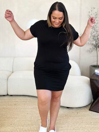 Basic Bae Full Size Round Neck Short Sleeve Dress with Pockets - Hovatok