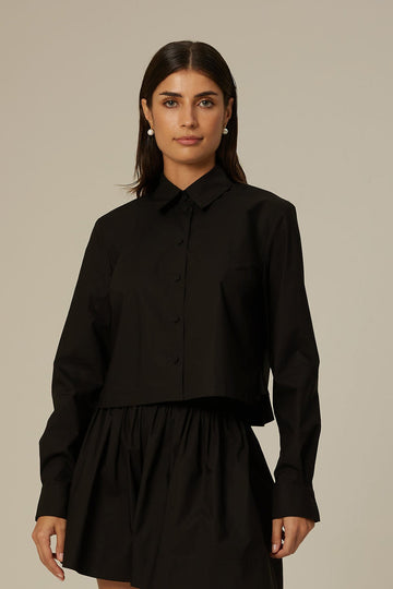 COLE ORGANIC COTTON CROPPED SHIRT IN BLACK