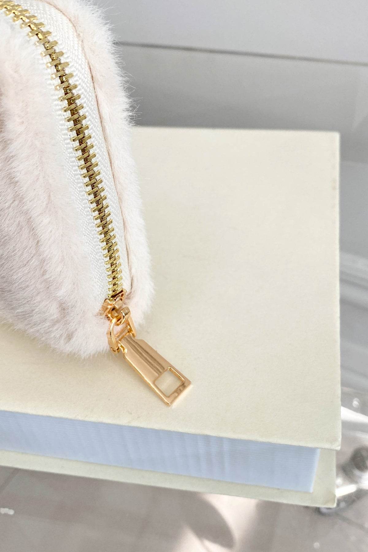 Solid Color Fluff Rectangle Wallet - Hovatok