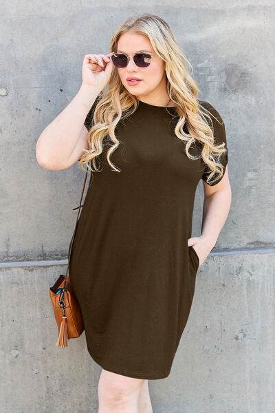 Basic Bae Full Size Round Neck Short Sleeve Dress with Pockets - Hovatok