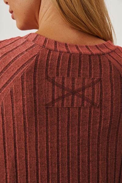 Basic Bae Full Size Ribbed Thumbhole Sleeve T-Shirt - Hovatok