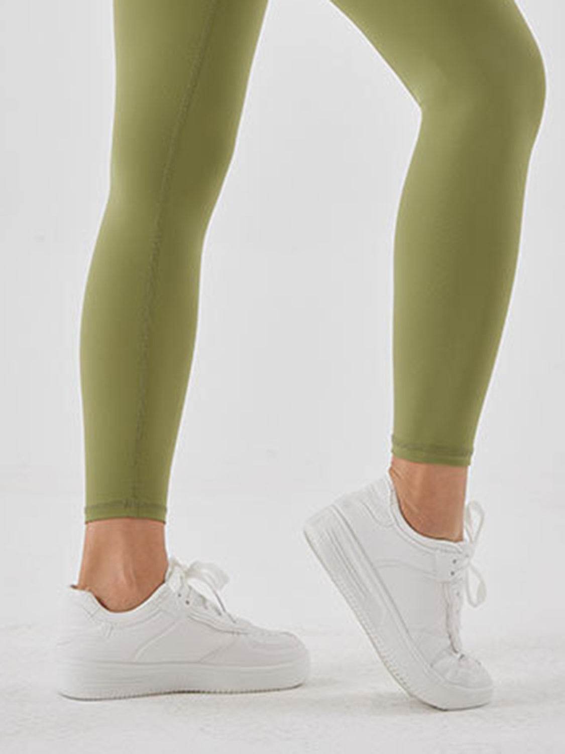 Wide Waistband Sports Leggings - Hovatok