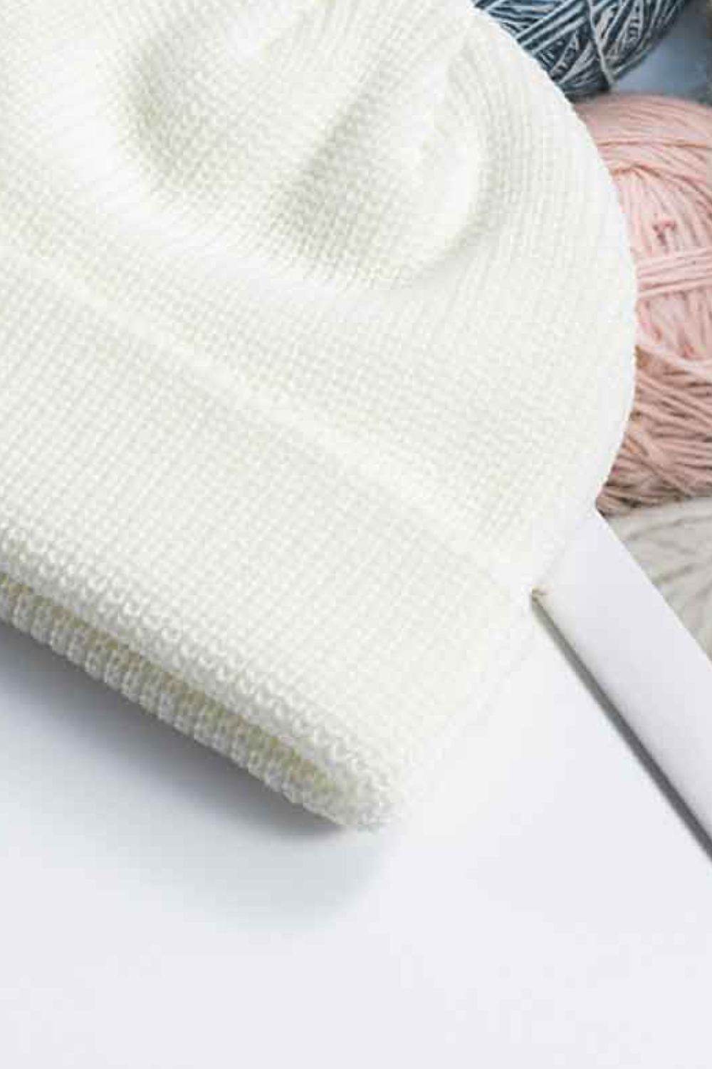 Cozy Rib-Knit Cuff Beanie - Hovatok