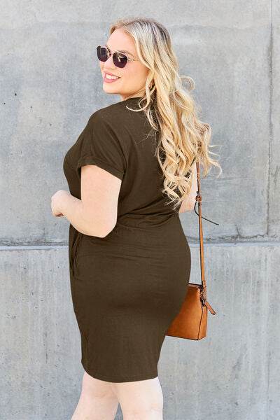 Basic Bae Full Size Round Neck Short Sleeve Dress with Pockets - Hovatok