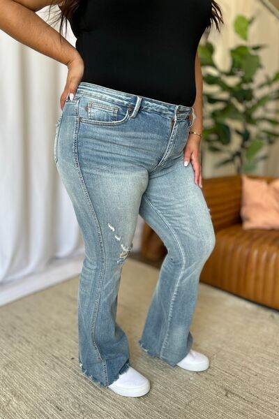 Judy Blue Full Size Medium Rise Tummy Control Destroy Flare - Hovatok