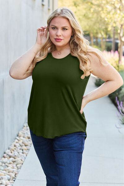 Basic Bae Full Size Round Neck Curved Hem Tank - Hovatok