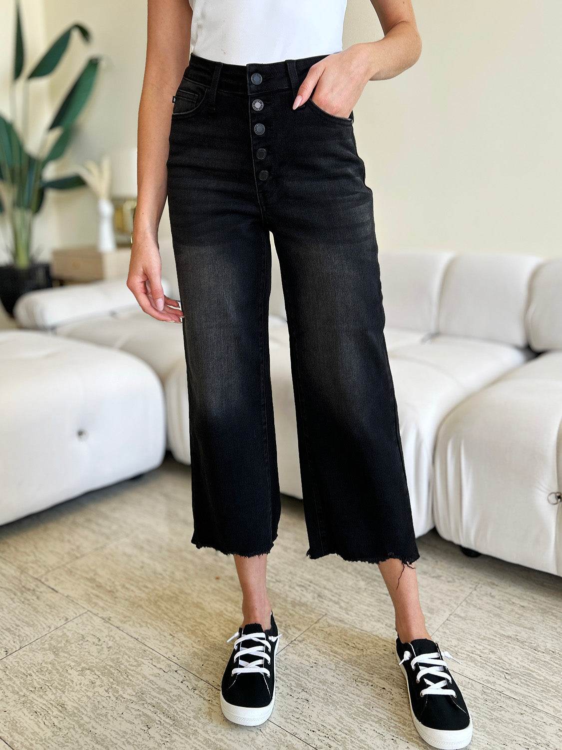 Judy Blue Full Size High Waist Button Fly Jeans - Hovatok
