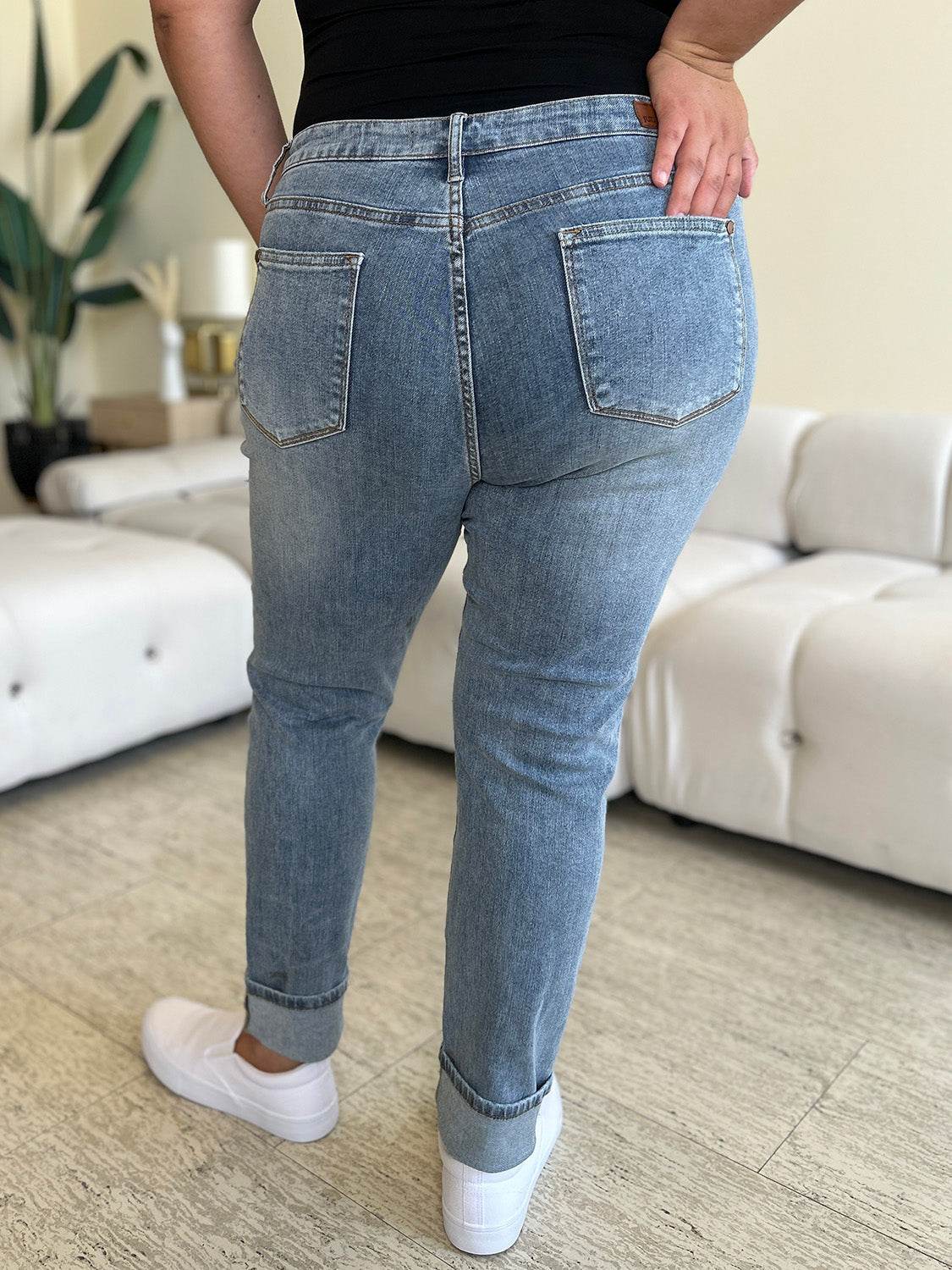 Judy Blue Full Size High Waist Cuff Hem Jeans - Hovatok