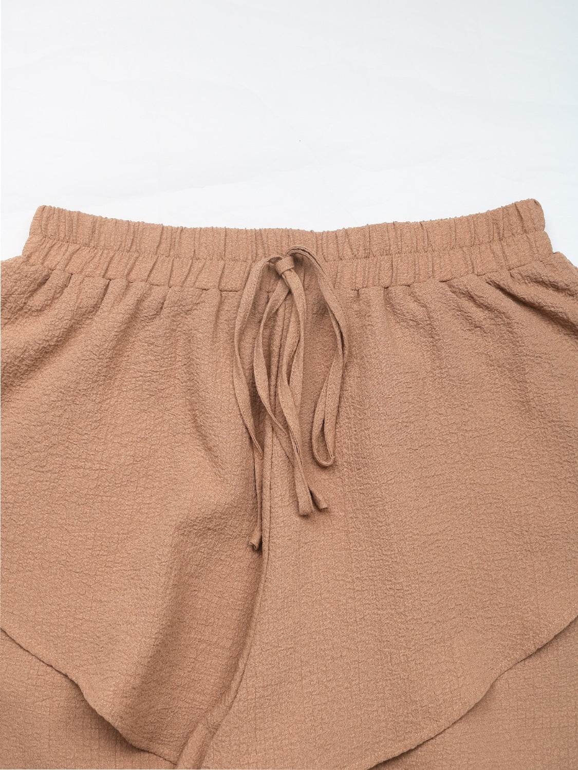 Perfee Tied Layered Shorts - Hovatok
