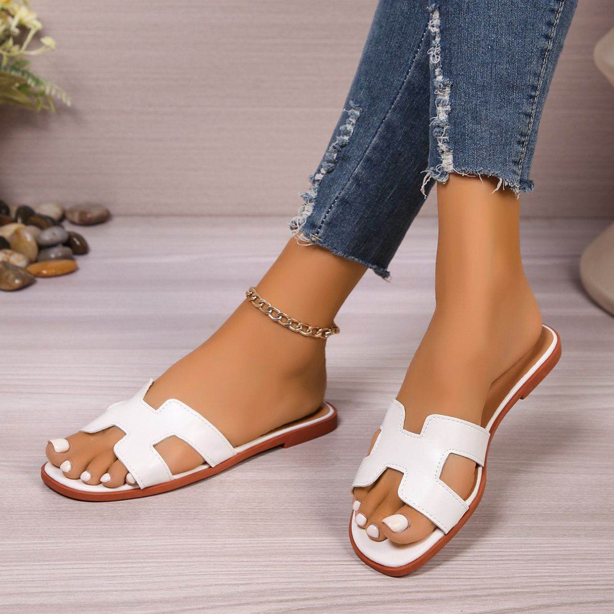 PU Leather Flat Sandals - Hovatok