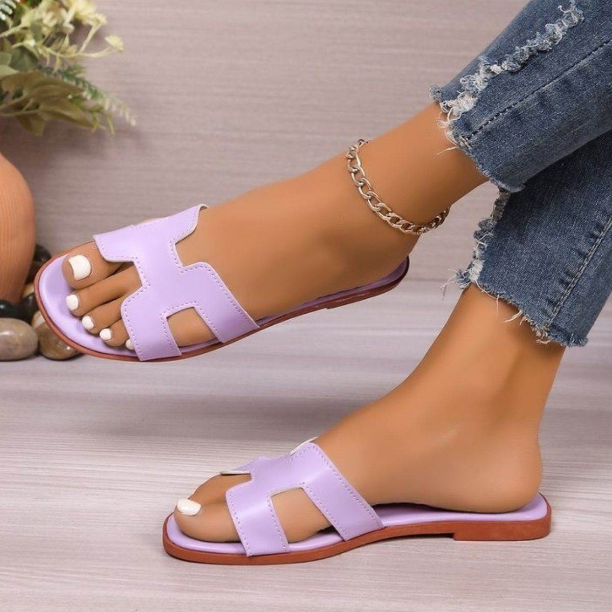 PU Leather Flat Sandals - Hovatok