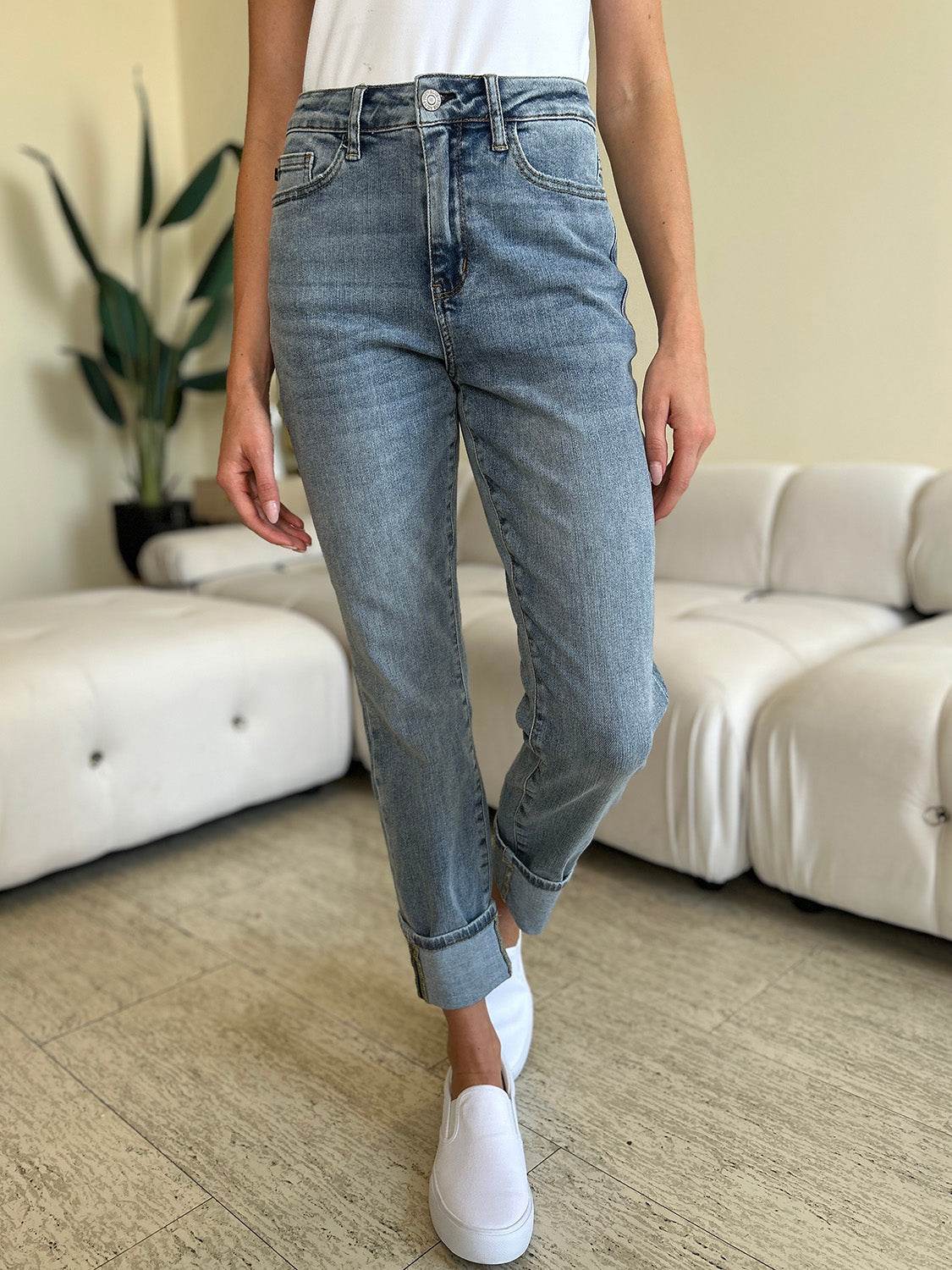 Judy Blue Full Size High Waist Cuff Hem Jeans - Hovatok