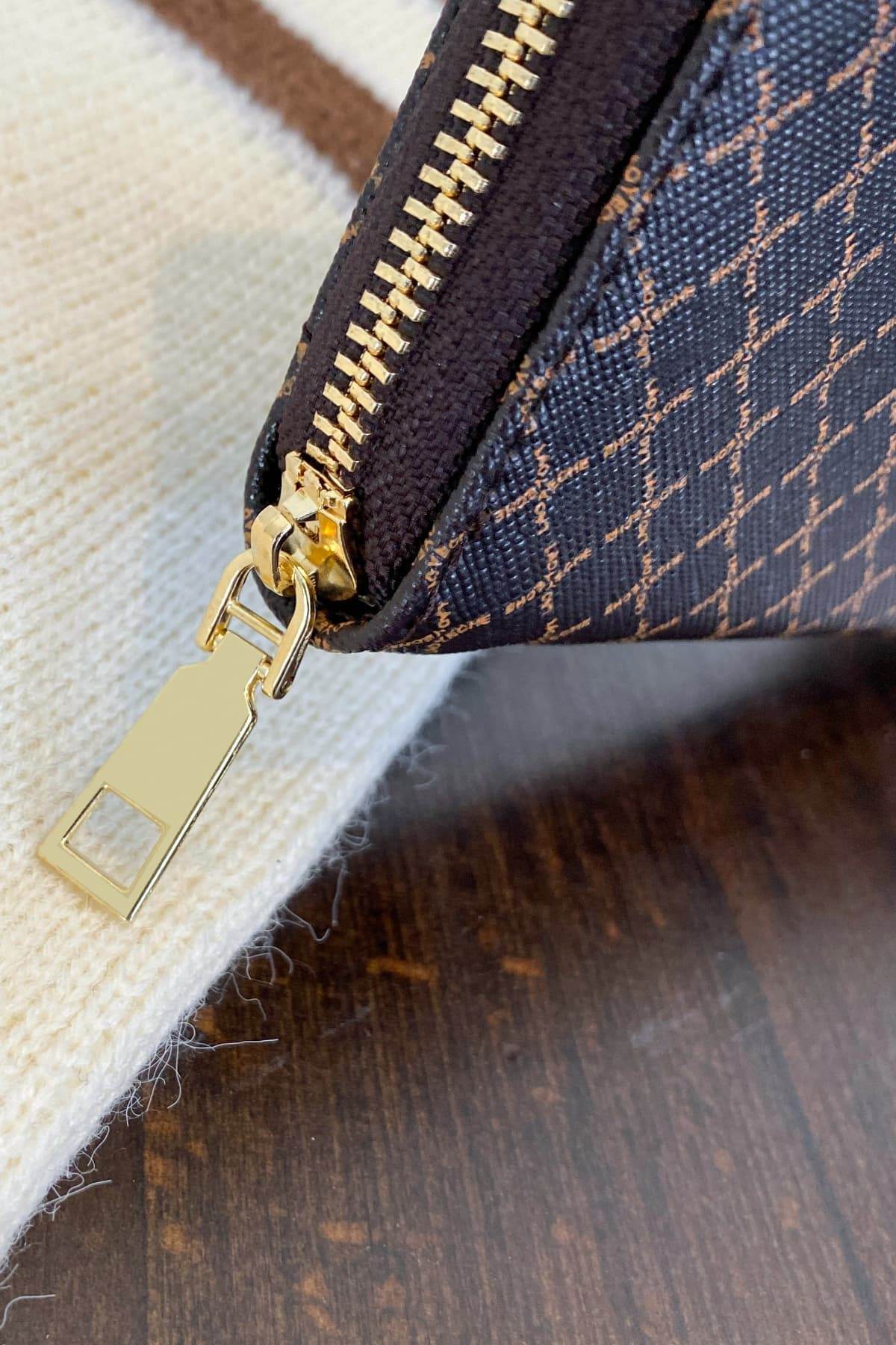 PU Leather Plaid Wallet - Hovatok