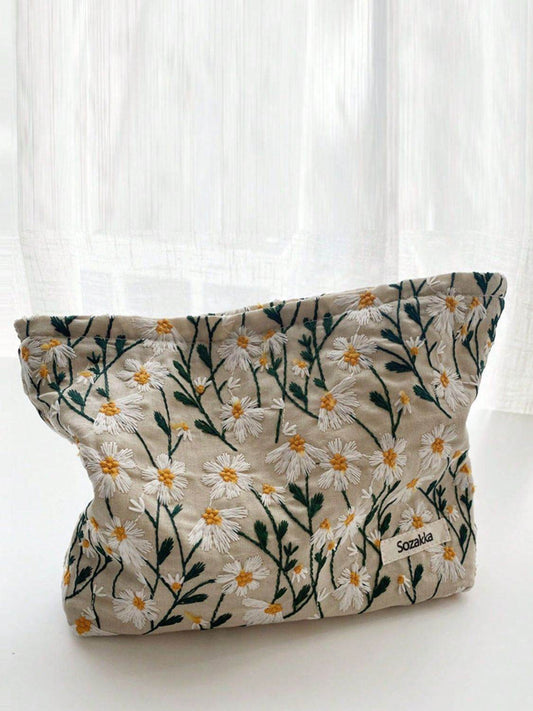 Daisy Embroidered Cosmetic Pouch - Hovatok