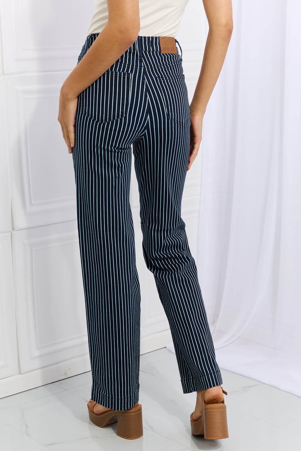 Judy Blue Cassidy Full Size High Waisted Tummy Control Striped Straight Jeans - Hovatok