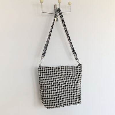 Adjustable Strap Medium Shoulder Bag - Hovatok