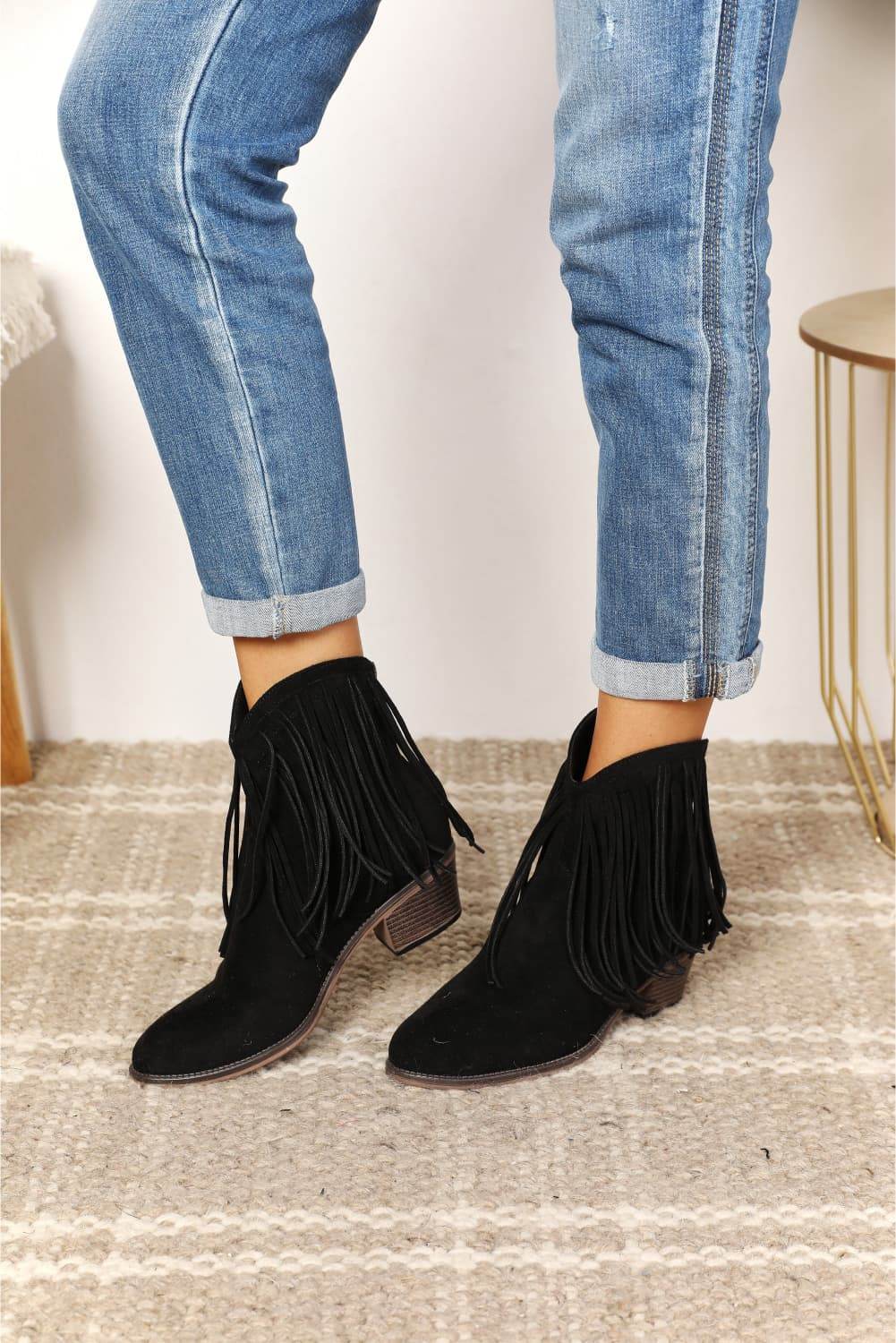 Legend Women's Fringe Cowboy Western Ankle Boots - Hovatok
