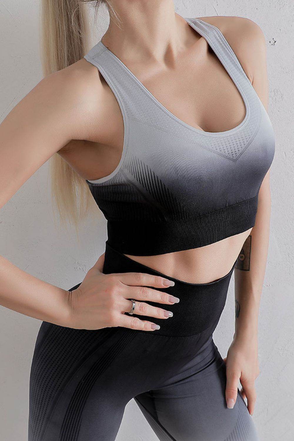 Gradient Sports Bra and Leggings Set - Hovatok
