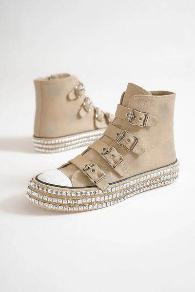 Beast Fashion Multi-Buckle Straps Studded Platform Sneakers - Hovatok