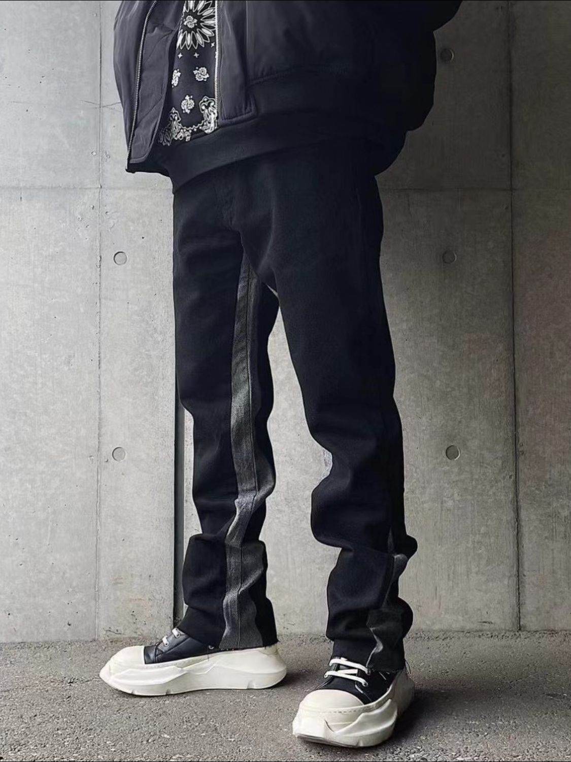 Men's Contrast Bootcut Jeans - Hovatok