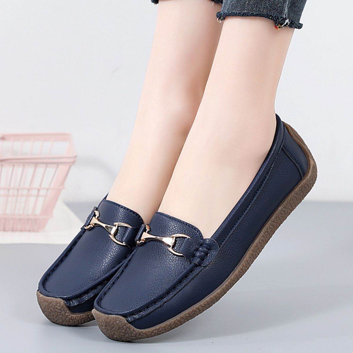 Solid Color Flat Slip-Ons - Hovatok