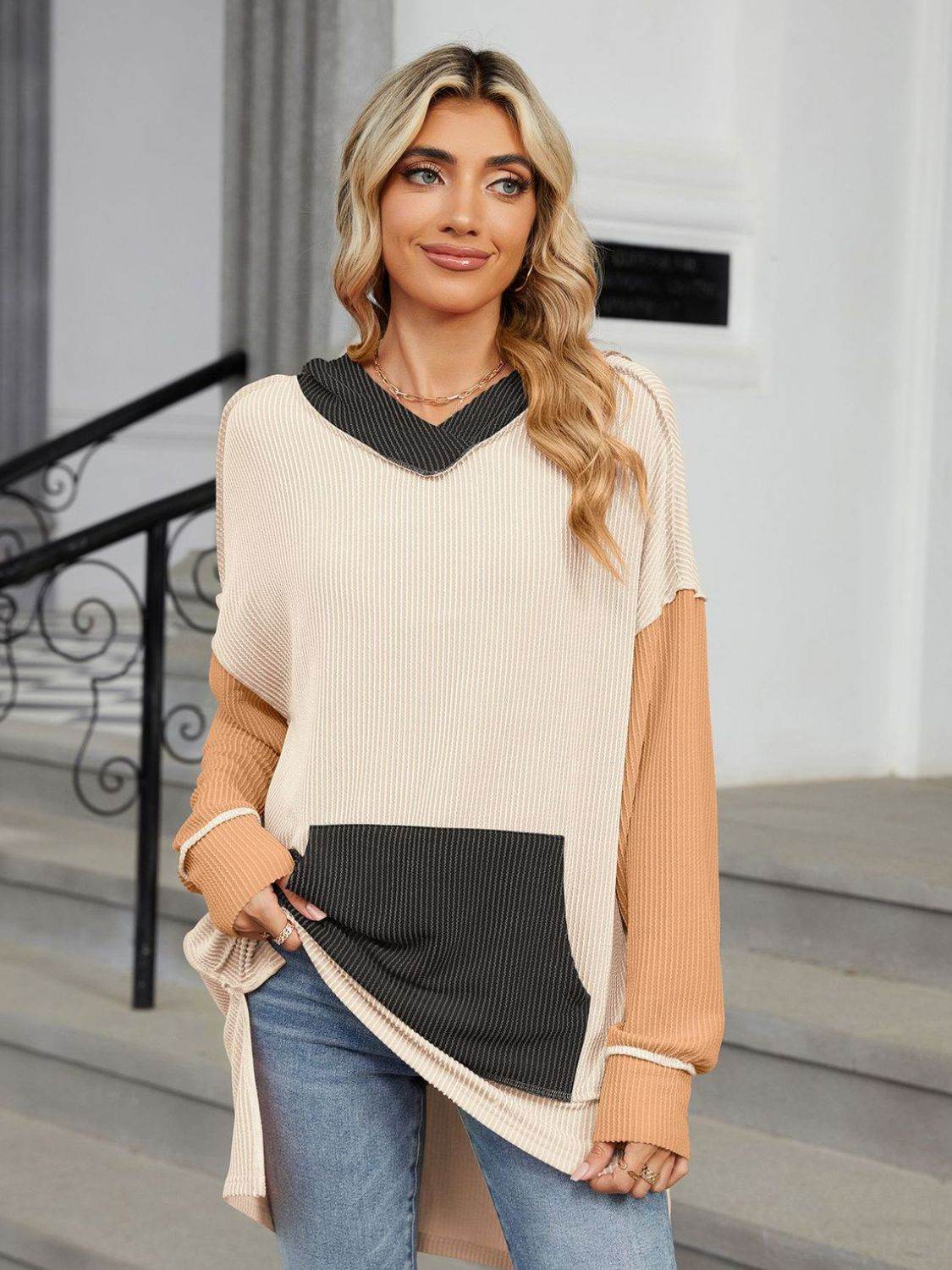 Double Take Contrast Hooded Long Sleeve Top - Hovatok