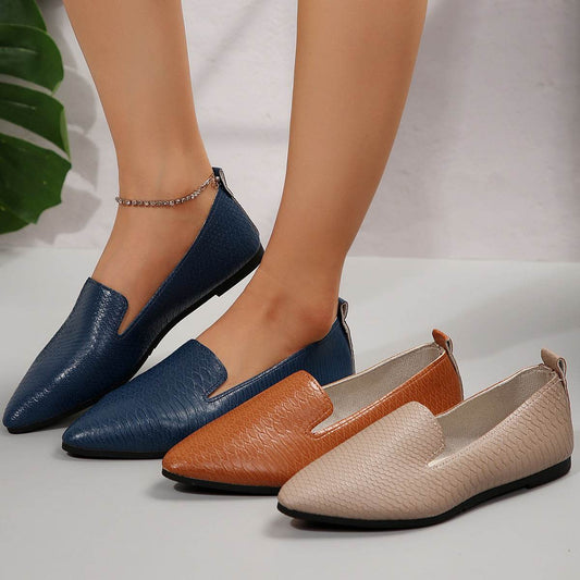 Snake Print Pointed Toe Slip-Ons - Hovatok