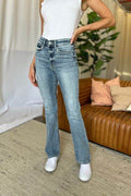 Judy Blue Full Size Medium Rise Bootcut Jeans - Hovatok