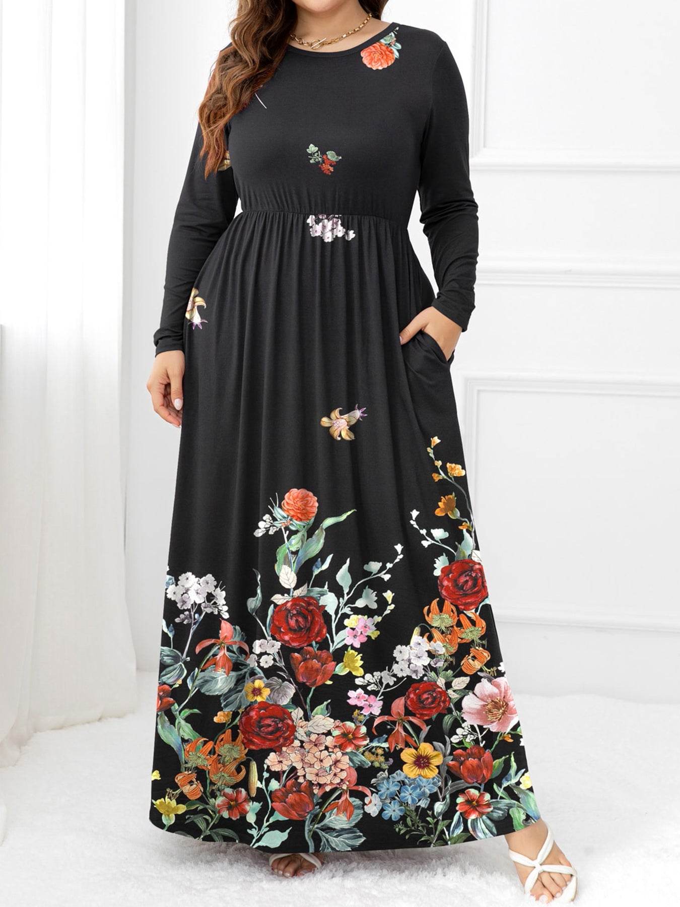 Plus Size Round Neck Maxi Dress with Pockets - Hovatok