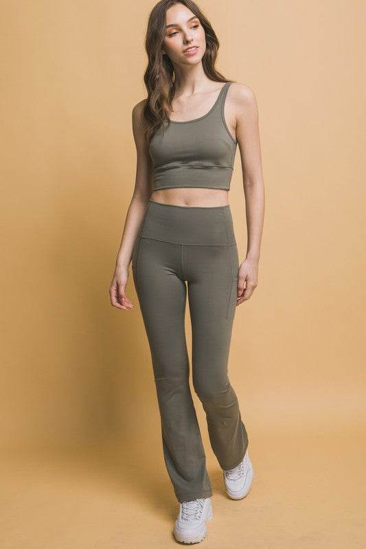Love Tree High Waist Flare Active Leggings with Side Pockets - Hovatok
