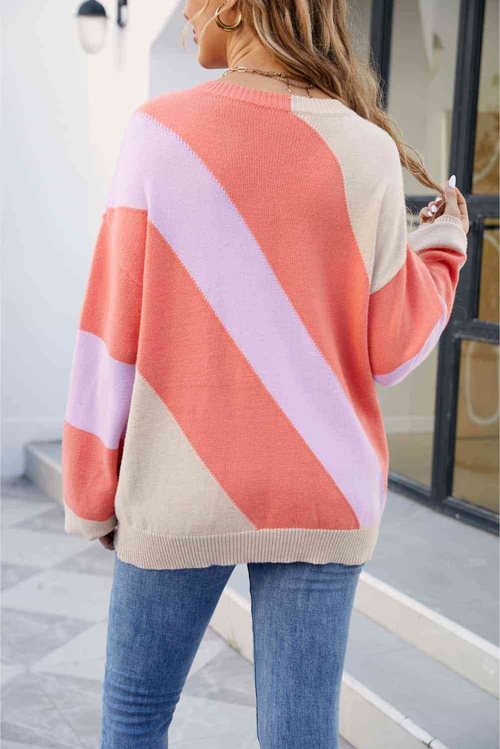 Angel Wings Color Block Ribbed Round Neck Sweater - Hovatok