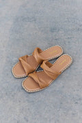 Qupid Summertime Fine Double Strap Twist Sandals - Hovatok