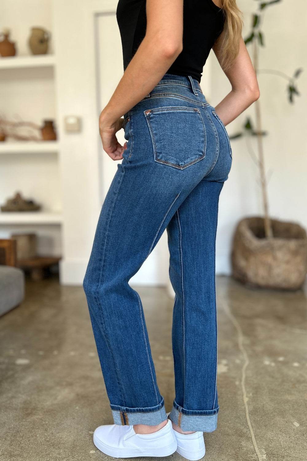 Judy Blue Full Size High Waist Front Seam Detail Straight Jeans - Hovatok