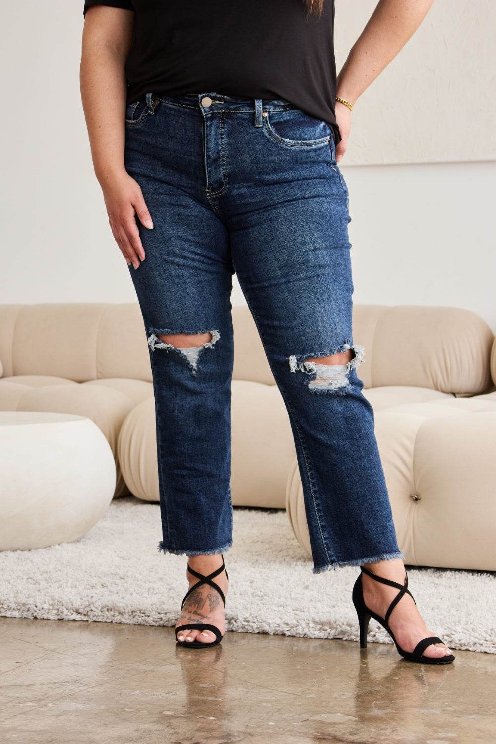 RFM Crop Dylan Full Size Tummy Control Distressed High Waist Raw Hem Jeans - Hovatok