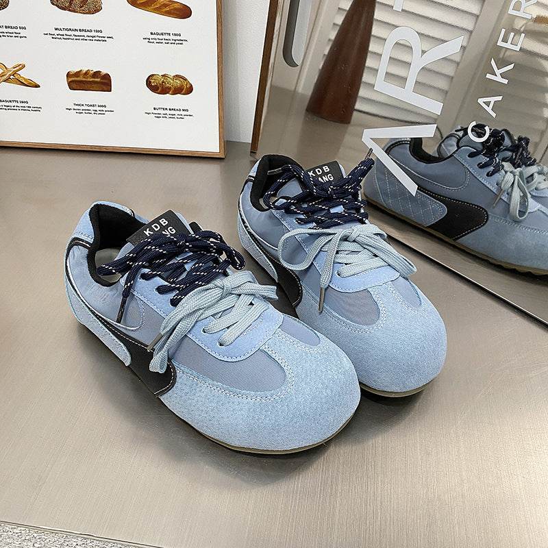 Lace Up Round Toe Flat Sneakers - Hovatok