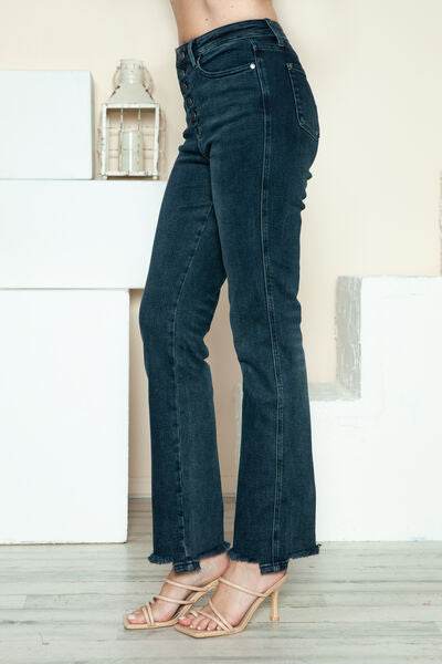Judy Blue Full Size Button Fly Hem Destroy Straight Jeans - Hovatok