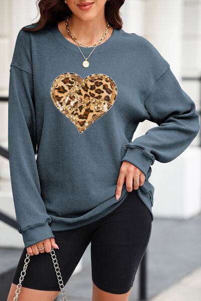 Heart Leopard Sequin Round Neck Sweatshirt - Hovatok