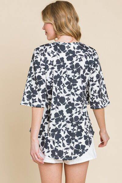 BOMBOM Floral Decorative Button V-Neck Top - Hovatok