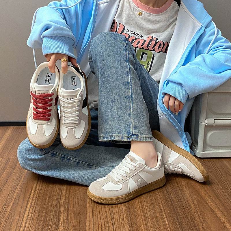 Contrast Flat Sneakers - Hovatok