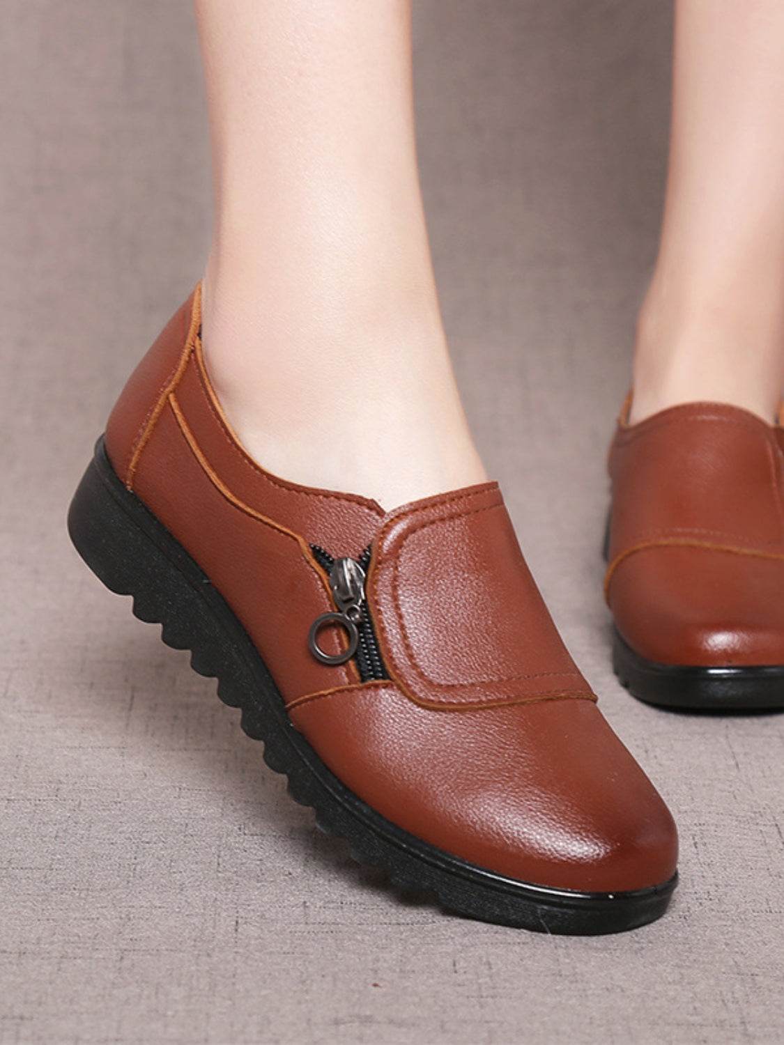 PU Leather Flats Sip-Ons - Hovatok