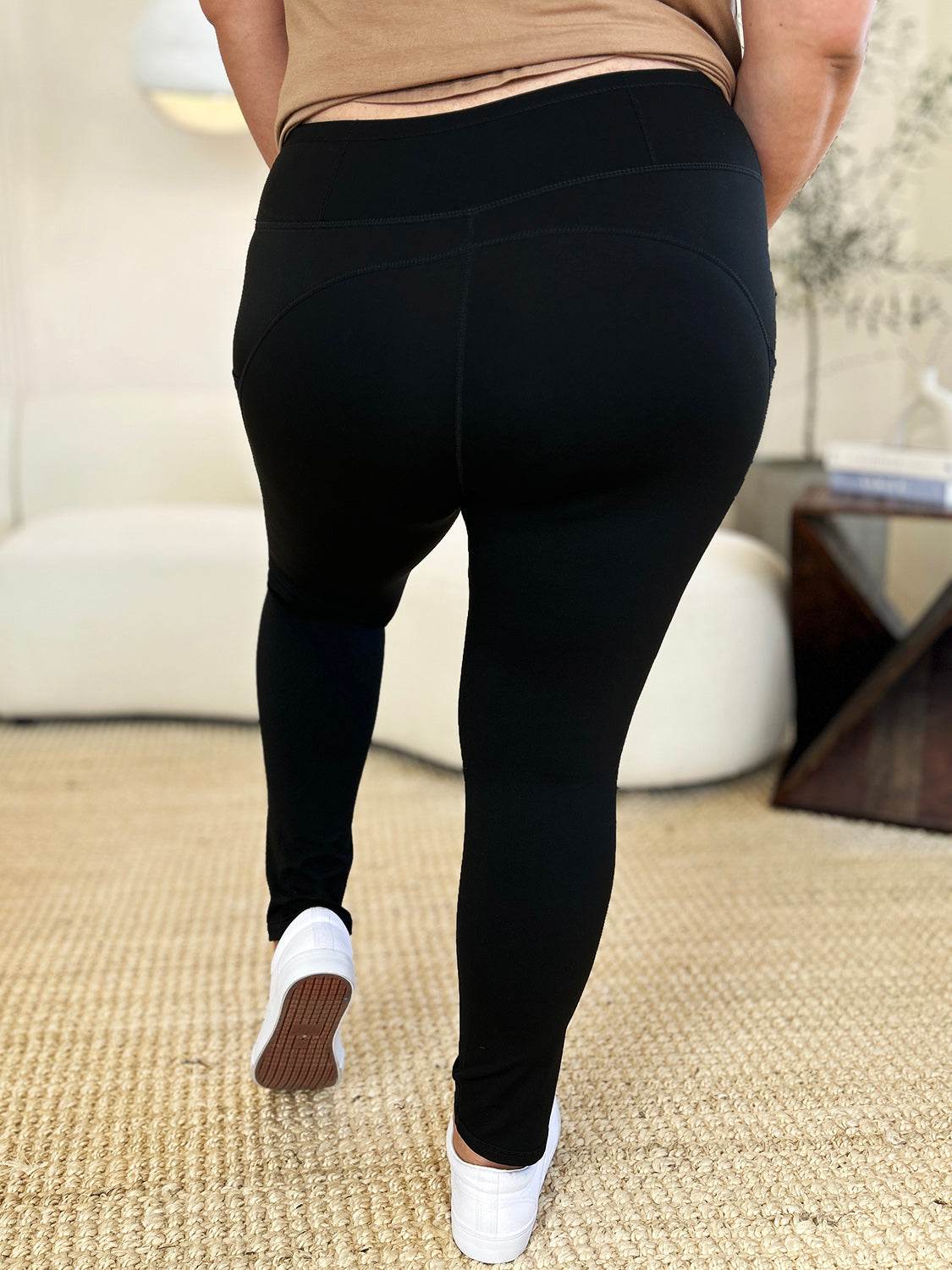 Wide Waistband Sports Leggings - Hovatok