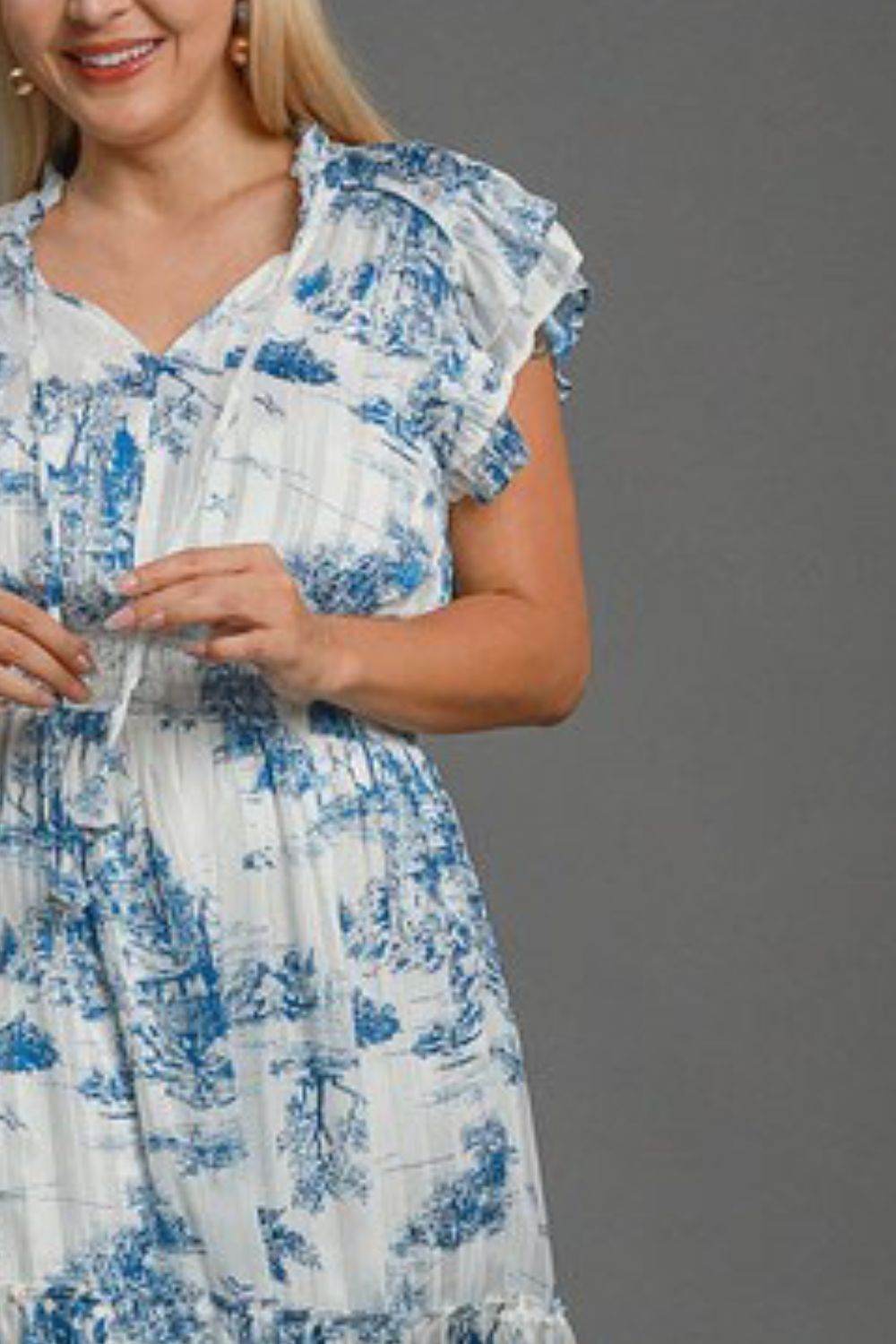Umgee Full Size Two Tone Landscape Print Midi Dress Plus Size - Hovatok