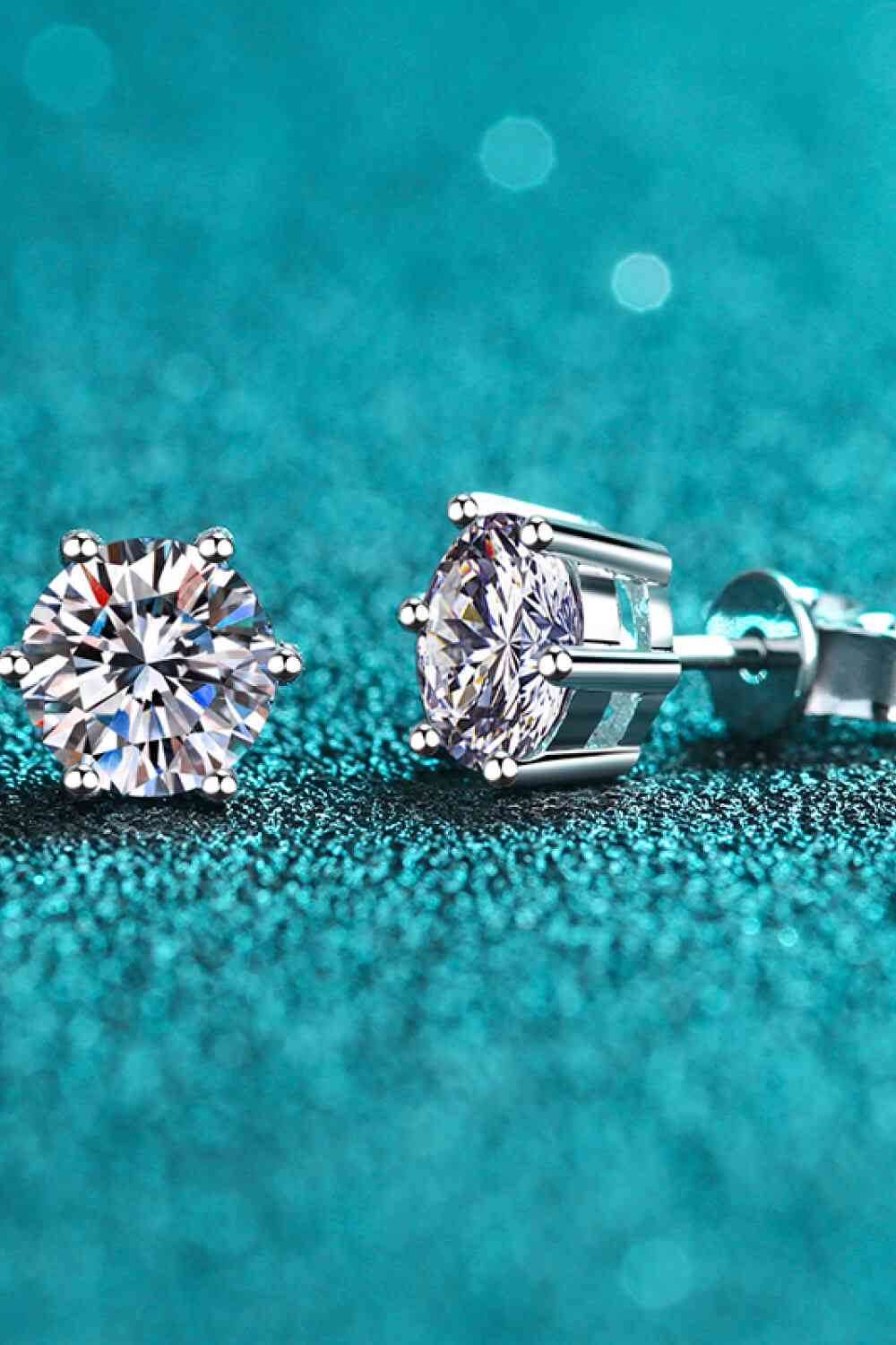 Adored Moissanite Stud Earrings - Hovatok